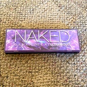 Urban Decay ULTRAVIOLET eyeshadow palette